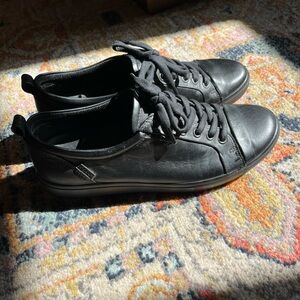 ECCO Soft all black Gore-Tex waterproof lace-up shoes